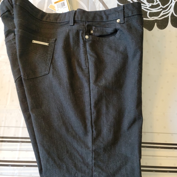 Michael Kors Black Jeans - Picture 4 of 8